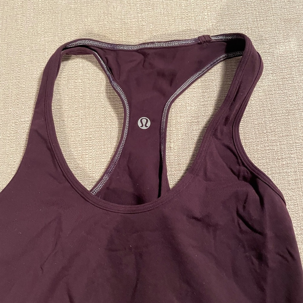 Lululemon maroon tank